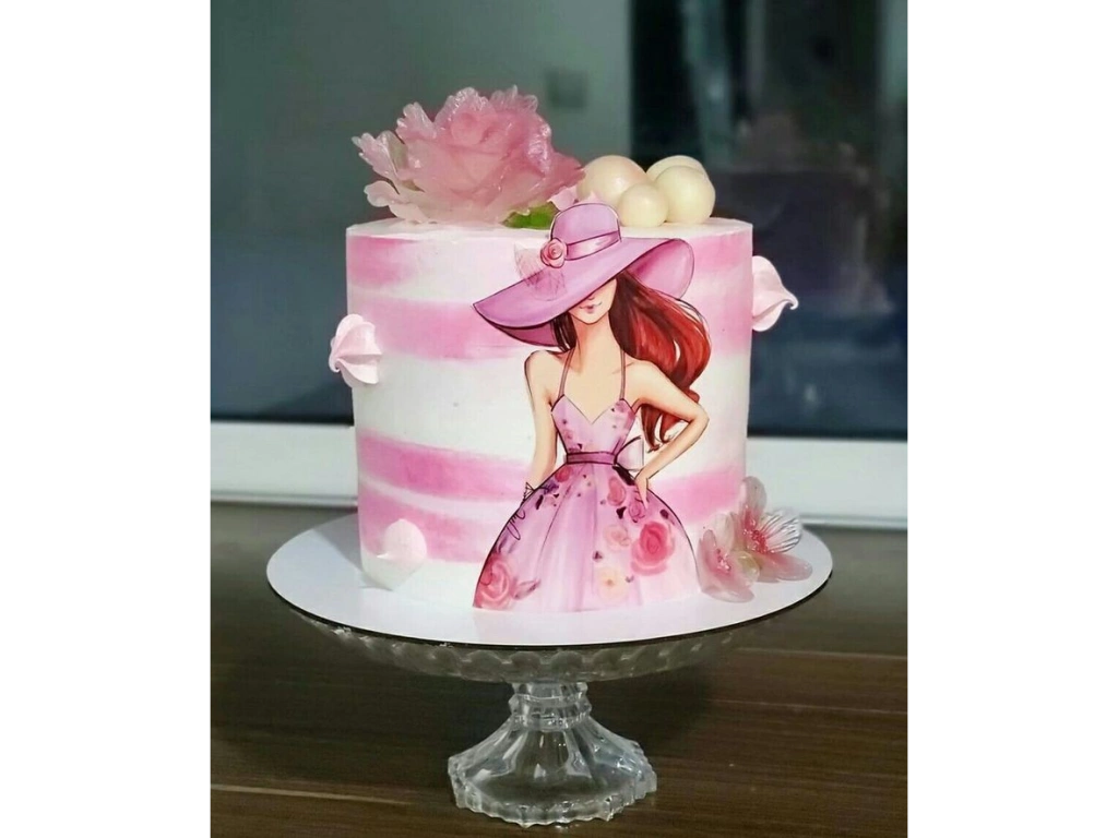 Торта за жена в розово